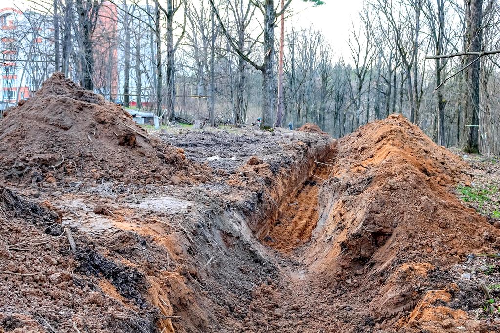 Automated deployment pipeline visualization